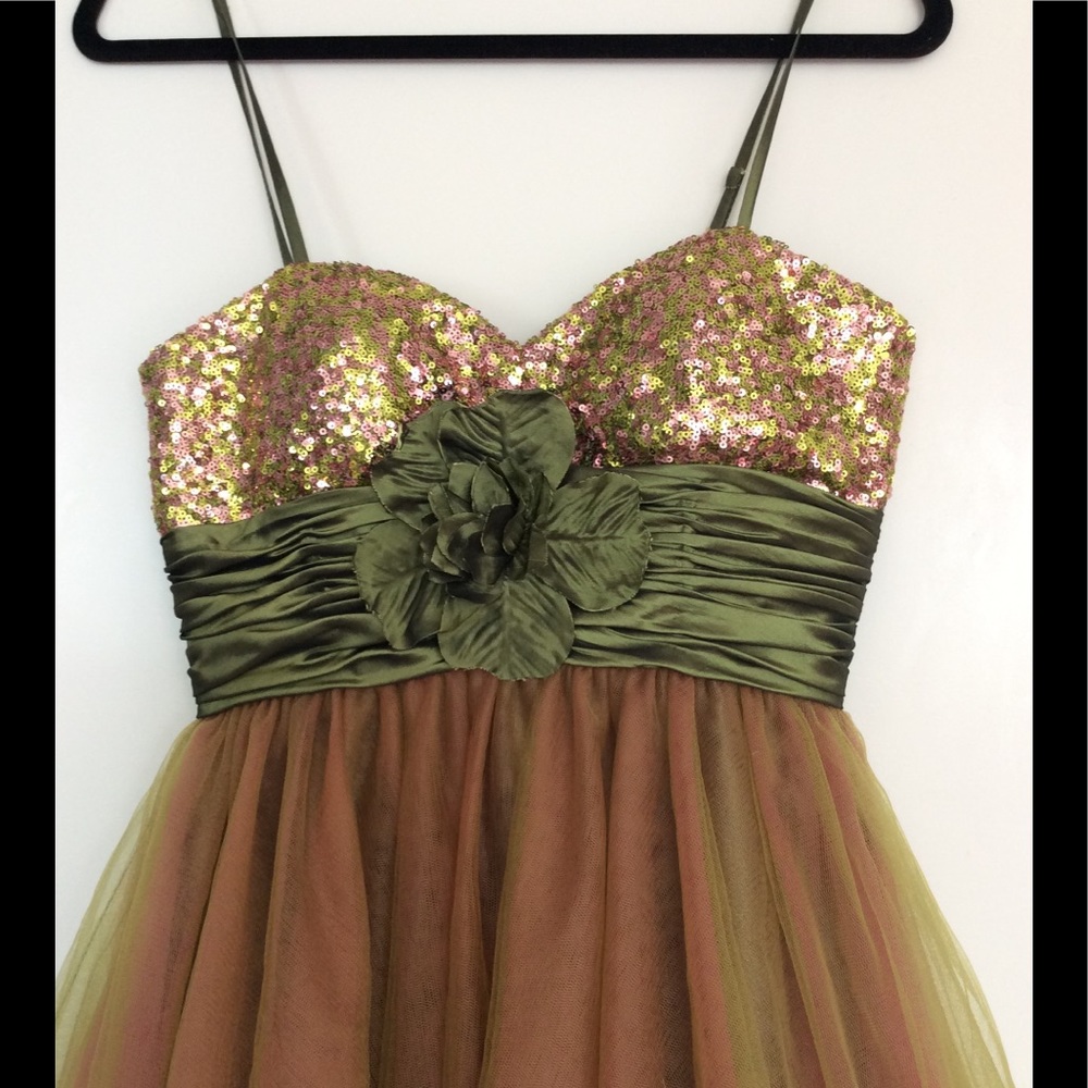 ⭐️Sweetheart sequin top dress - Picture 3 of 7